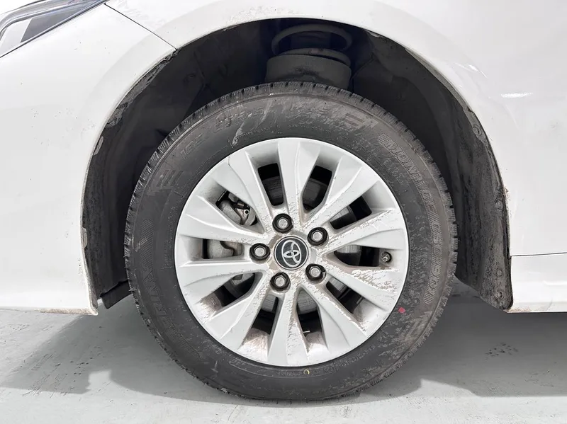 Toyota Corolla 2021 Dual Power 1.8L E-CVT Pioneer Edition interior photo 17 Toyota Corolla 2021 Dual Power 1.8L E-CVT Pioneer Edition interior photo 17