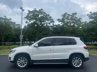 Volkswagen Tiguan 2015 2.0TSI Automatic four-wheel drive comfortable vision version interior photo 10 Volkswagen Tiguan 2015 2.0TSI Automatic four-wheel drive comfortable vision version interior photo 10