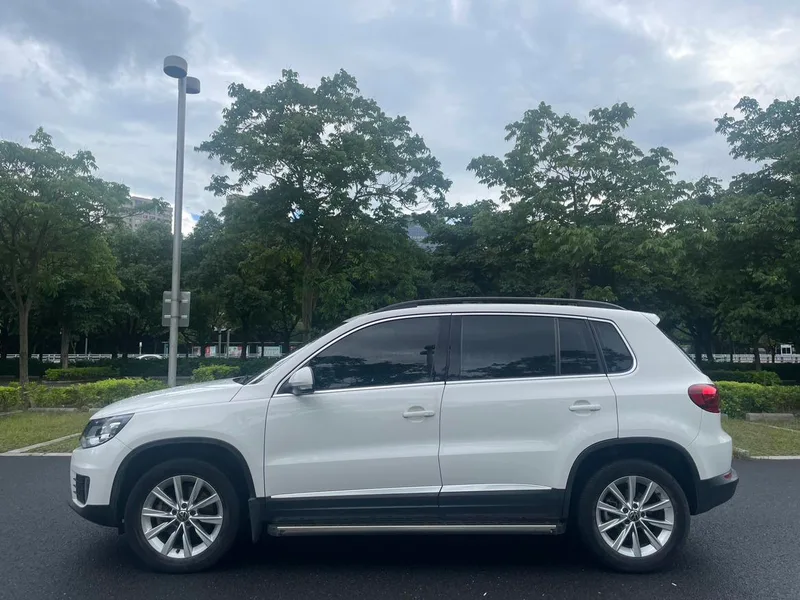 Volkswagen Tiguan 2015 2.0TSI Automatic four-wheel drive comfortable vision version interior photo 10 Volkswagen Tiguan 2015 2.0TSI Automatic four-wheel drive comfortable vision version interior photo 10