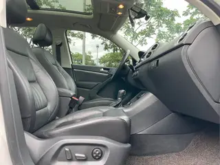 Volkswagen Tiguan 2015 2.0TSI Automatic four-wheel drive comfortable vision version interior photo 15 Volkswagen Tiguan 2015 2.0TSI Automatic four-wheel drive comfortable vision version interior photo 15