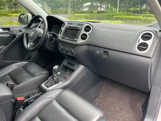 Volkswagen Tiguan 2015 2.0TSI Automatic four-wheel drive comfortable vision version interior photo 16 Volkswagen Tiguan 2015 2.0TSI Automatic four-wheel drive comfortable vision version interior photo 16
