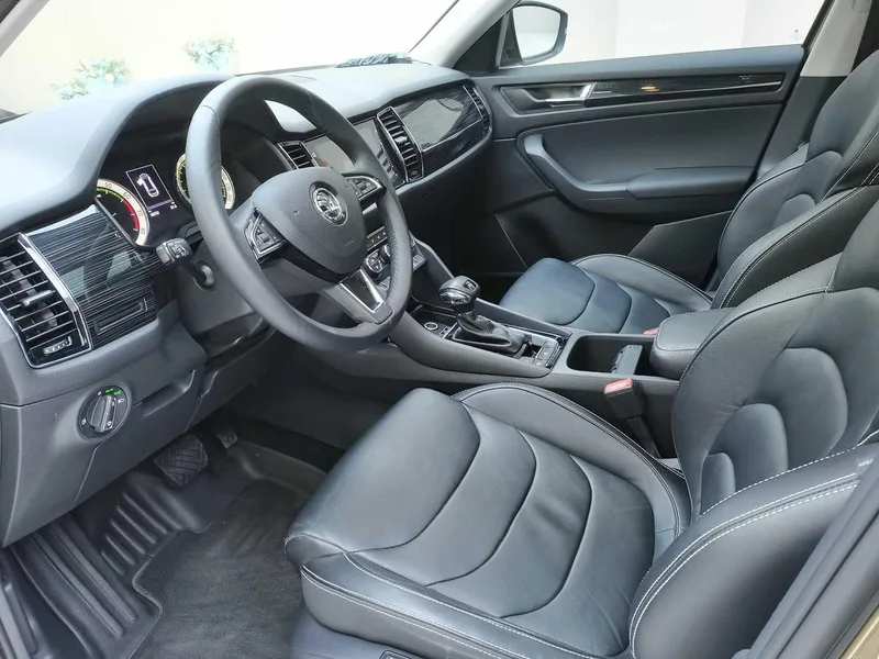 Skoda Kodiaq 2018 Restyling TSI330 5 Seat Two-Drive Luxury Premium Edition exterior photo 7 Skoda Kodiaq 2018 Restyling TSI330 5 Seat Two-Drive Luxury Premium Edition exterior photo 7