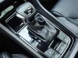 Skoda Kodiaq 2018 Restyling TSI330 5 Seat Two-Drive Luxury Premium Edition interior photo 12 Skoda Kodiaq 2018 Restyling TSI330 5 Seat Two-Drive Luxury Premium Edition interior photo 12