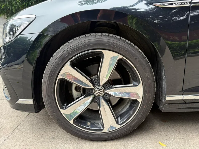 Volkswagen Magotan 2023 200 Ten thousand commemorative edition 330TSI DSG Luxury type exterior photo 4 Volkswagen Magotan 2023 200 Ten thousand commemorative edition 330TSI DSG Luxury type exterior photo 4