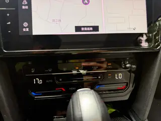 Volkswagen Magotan 2023 200 Ten thousand commemorative edition 330TSI DSG Luxury type interior photo 9 Volkswagen Magotan 2023 200 Ten thousand commemorative edition 330TSI DSG Luxury type interior photo 9