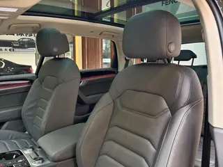 Volkswagen Touareg 2023 3.0TSI Version de la première jouissance Set de sport noir Yao intérieur photo 17