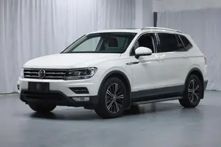 Volkswagen Tiguan L 2021 330TSI Automatic two-wheel drive comfortable version exterior photo 1