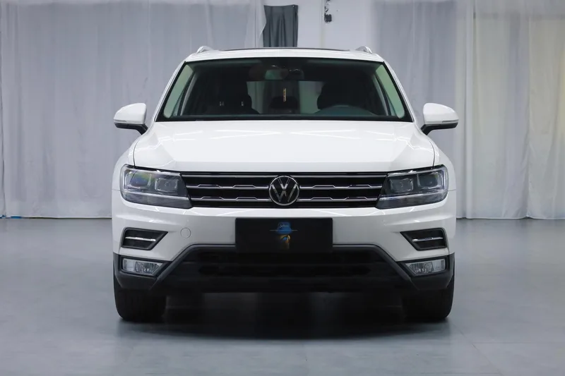 Volkswagen Tiguan L 2021 330TSI Automatic two-wheel drive comfortable version exterior photo 2