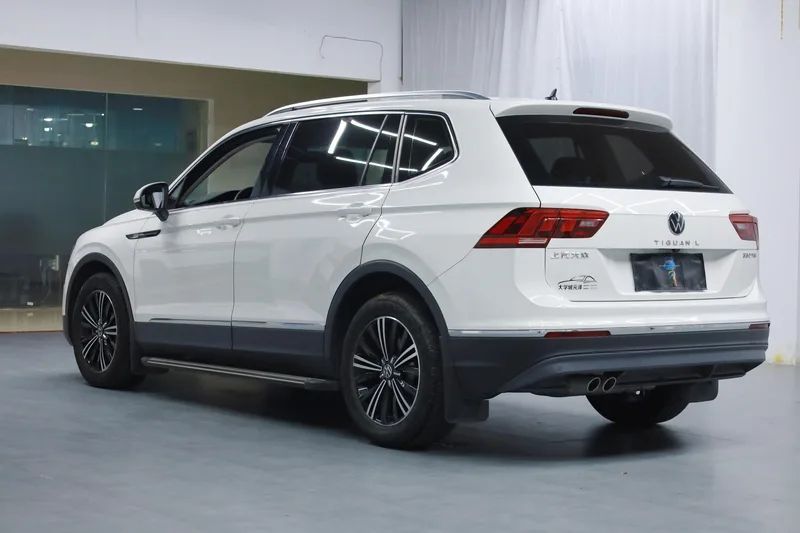 Volkswagen Tiguan L 2021 330TSI Automatic two-wheel drive comfortable version interior photo 8