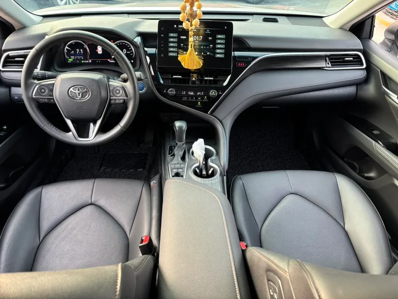 Toyota Camry 2021 Dual Power 2.5HG Luxury Edition interior photo 9 Toyota Camry 2021 Dual Power 2.5HG Luxury Edition interior photo 9