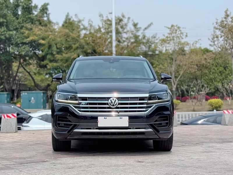 Volkswagen Touareg 2019 3.0TSI Ruifeng Edition Country VI exterior photo 2 Volkswagen Touareg 2019 3.0TSI Ruifeng Edition Country VI exterior photo 2