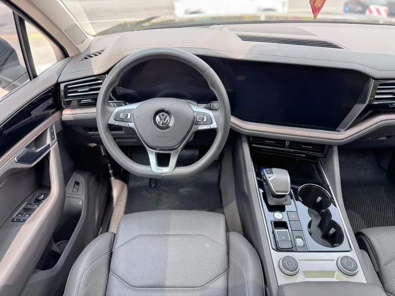 Volkswagen Touareg 2019 3.0TSI Ruifeng Edition Country VI interior photo 9 Volkswagen Touareg 2019 3.0TSI Ruifeng Edition Country VI interior photo 9