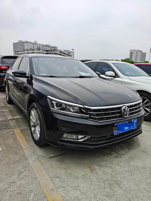 Volkswagen Passat 2017 330TSI DSG Honor Edition exterior photo 2 Volkswagen Passat 2017 330TSI DSG Honor Edition exterior photo 2