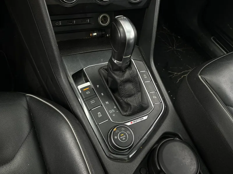 Volkswagen Tiguan 2017 330TSI Four-wheel drive Chuangrui type interior photo 17 Volkswagen Tiguan 2017 330TSI Four-wheel drive Chuangrui type interior photo 17