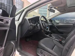 Volkswagen Golf 2018 230TSI Automatic Comfort Type exterior photo 4 Volkswagen Golf 2018 230TSI Automatic Comfort Type exterior photo 4