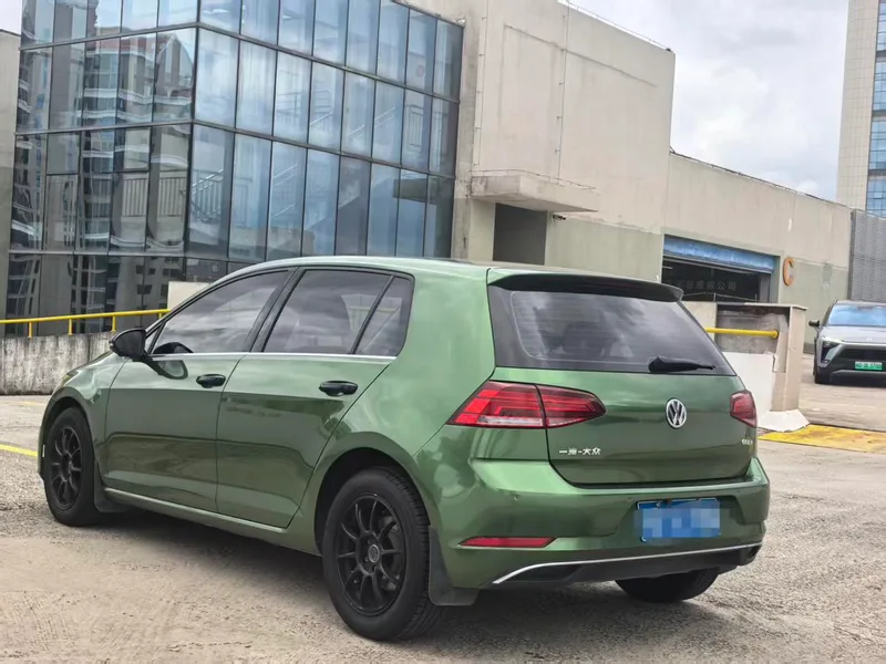 Volkswagen Golf 2018 230TSI Automatic Comfort Type interior photo 7 Volkswagen Golf 2018 230TSI Automatic Comfort Type interior photo 7