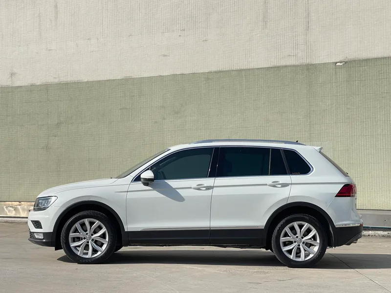 Volkswagen Tiguan 2017 330TSI Four-wheel drive high matching type exterior photo 6 Volkswagen Tiguan 2017 330TSI Four-wheel drive high matching type exterior photo 6