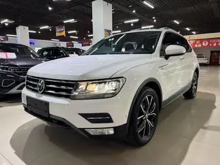 Volkswagen Tiguan L 2020 330TSI Version de luxe intelligente automatique à deux roues motrices État VI