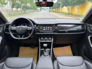 Skoda Kodiaq 2019 Restyling TSI330 7 Seat Two-Drive Luxury Premium Edition Country VI interior photo 14 Skoda Kodiaq 2019 Restyling TSI330 7 Seat Two-Drive Luxury Premium Edition Country VI interior photo 14