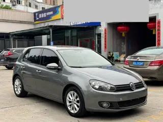 Volkswagen Golf 2012 1.6 Manual Comfort exterior photo 3 Volkswagen Golf 2012 1.6 Manual Comfort exterior photo 3