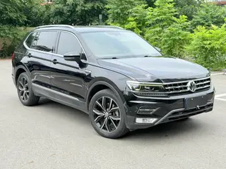 Volkswagen Tiguan L 2018 330TSI Automatic Two-Drive Ultimate exterior photo 3