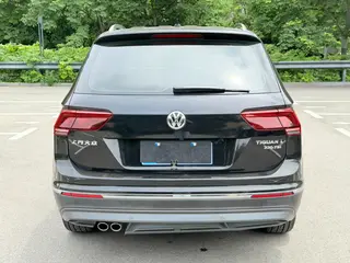 Volkswagen Tiguan L 2018 330TSI Automatic Two-Drive Ultimate exterior photo 5