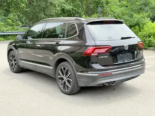 Volkswagen Tiguan L 2018 330TSI Automatic Two-Drive Ultimate exterior photo 6