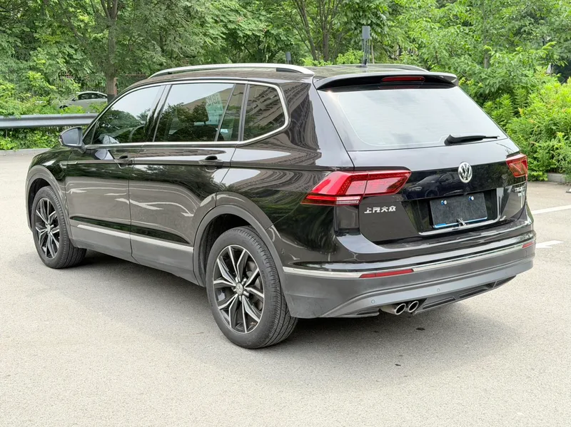 Volkswagen Tiguan L 2018 330TSI Automatic Two-Drive Ultimate exterior photo 6