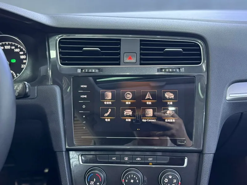 Volkswagen Golf 2020 Beloved Edition 280TSI DSG Comfortable exterior photo 6 Volkswagen Golf 2020 Beloved Edition 280TSI DSG Comfortable exterior photo 6