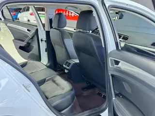 Volkswagen Golf 2020 Beloved Edition 280TSI DSG Comfortable interior photo 12 Volkswagen Golf 2020 Beloved Edition 280TSI DSG Comfortable interior photo 12