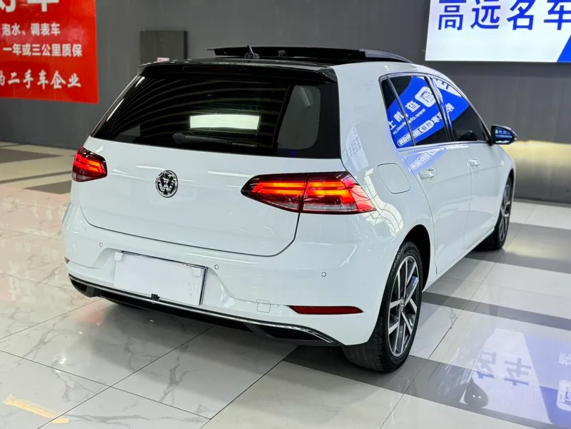 Volkswagen Golf 2020 Beloved Edition 280TSI DSG Comfortable interior photo 17 Volkswagen Golf 2020 Beloved Edition 280TSI DSG Comfortable interior photo 17
