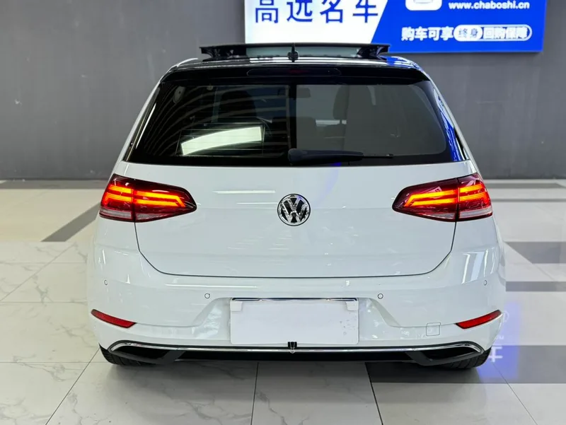 Volkswagen Golf 2020 Beloved Edition 280TSI DSG Comfortable interior photo 18 Volkswagen Golf 2020 Beloved Edition 280TSI DSG Comfortable interior photo 18