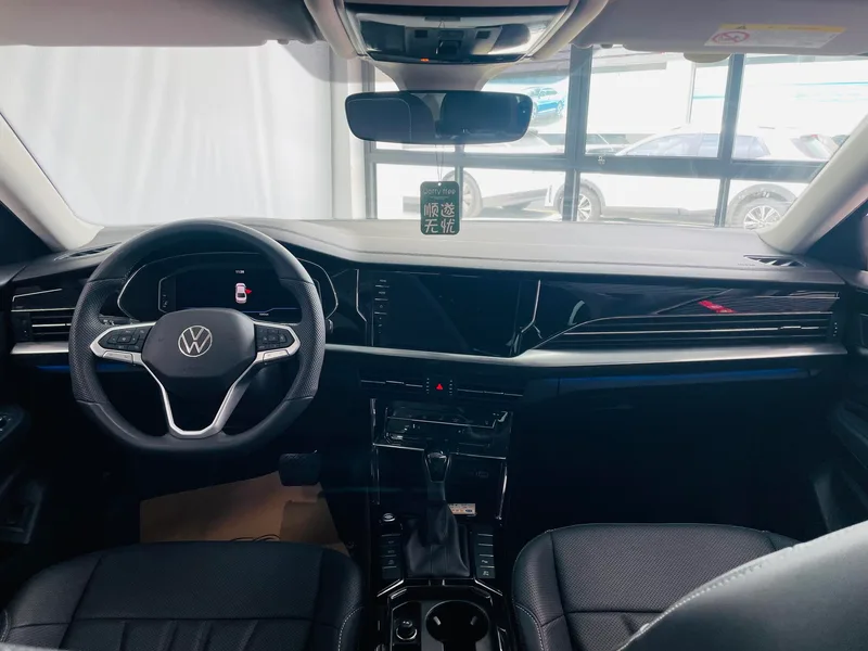 Volkswagen Passat 2025 outstanding 380TSI Long Yao Edition exterior photo 7