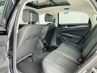 Volkswagen Passat 2025 outstanding 380TSI Long Yao Edition interior photo 10