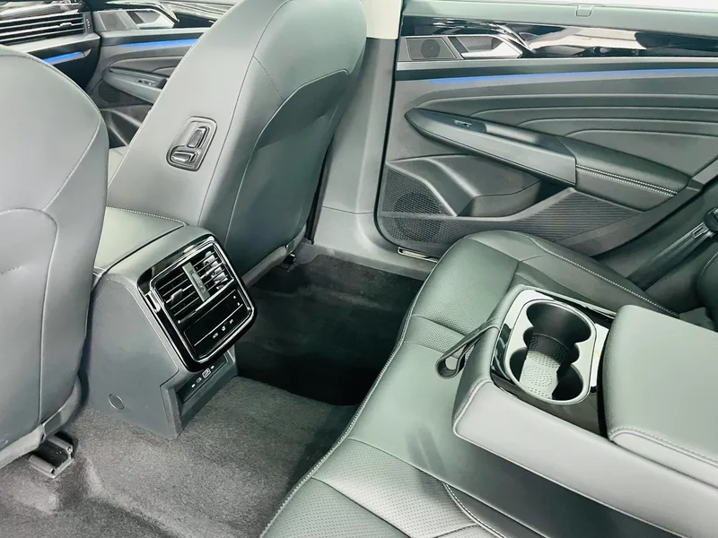 Volkswagen Passat 2025 outstanding 380TSI Long Yao Edition interior photo 11