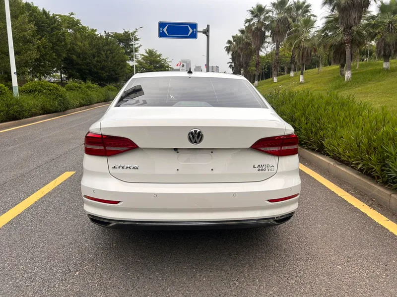 Volkswagen Lavida 2019 280TSI DSG Comfort Edition Country VI exterior photo 5 Volkswagen Lavida 2019 280TSI DSG Comfort Edition Country VI exterior photo 5