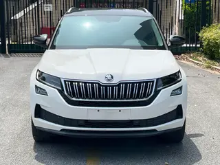 Skoda Kodiaq GT 2021 TSI330 Двухприводная люксовая версия экстерьер фото 2 Skoda Kodiaq GT 2021 TSI330 Двухприводная люксовая версия экстерьер фото 2