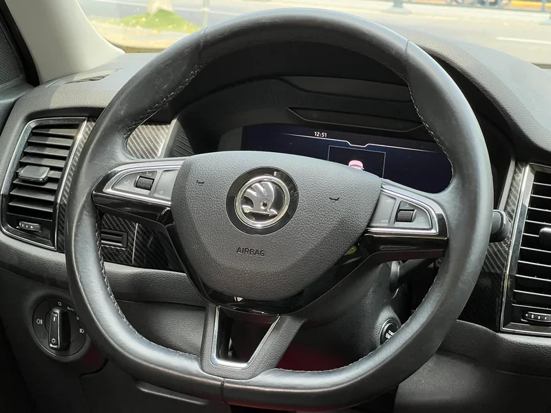 Skoda Kodiaq GT 2021 TSI330 Двухприводная люксовая версия интерьер фото 11 Skoda Kodiaq GT 2021 TSI330 Двухприводная люксовая версия интерьер фото 11