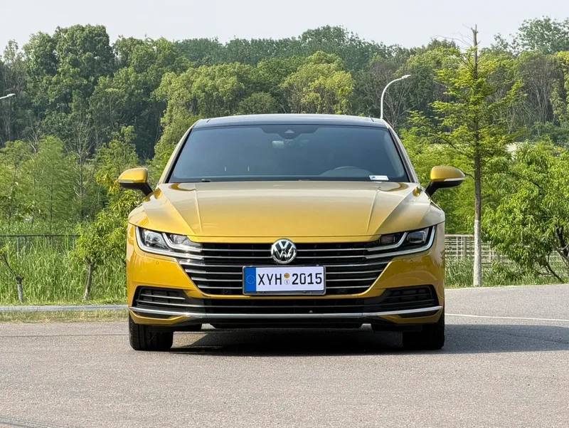 Volkswagen CC 2019 330TSI Charm Yan Edition China V exterior photo 2