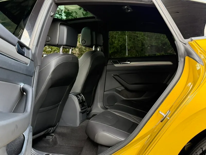 Volkswagen CC 2019 330TSI Charm Yan Edition China V exterior photo 7