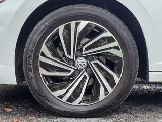 Volkswagen Sagitar 2022 280TSI DSG Version transcendée intérieur photo 9