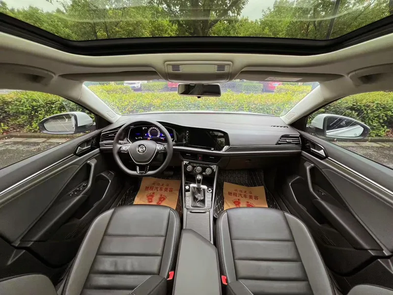Volkswagen Sagitar 2022 280TSI DSG Version transcendée intérieur photo 12