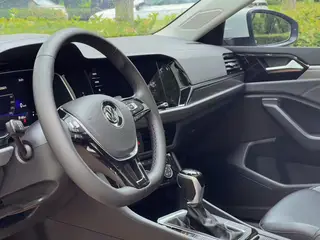 Volkswagen Sagitar 2022 280TSI DSG Version transcendée intérieur photo 13