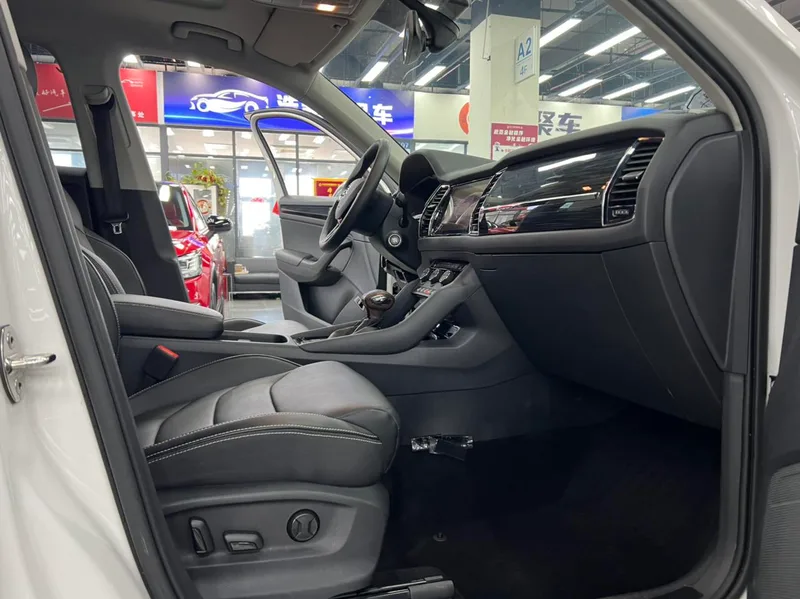Skoda Kodiaq 2017 TSI330 5 Seat Two-Drive Deluxe Edition exterior photo 7 Skoda Kodiaq 2017 TSI330 5 Seat Two-Drive Deluxe Edition exterior photo 7