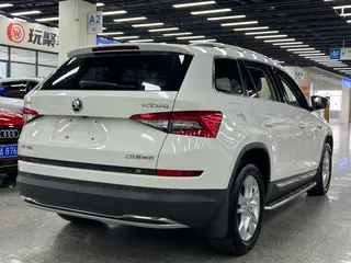 Skoda Kodiaq 2017 TSI330 5 Seat Two-Drive Deluxe Edition interior photo 10 Skoda Kodiaq 2017 TSI330 5 Seat Two-Drive Deluxe Edition interior photo 10