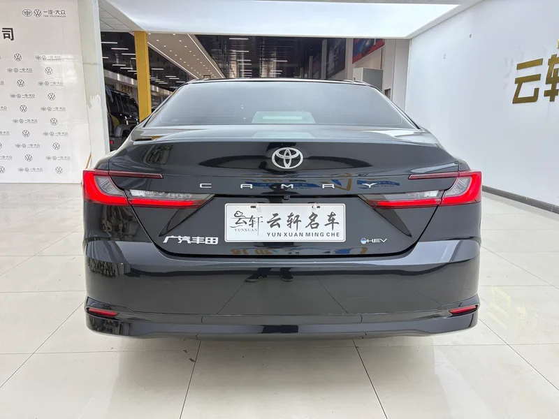 Toyota Camry 2024 Dual Power 2.0HGVP Luxury Edition interior photo 15 Toyota Camry 2024 Dual Power 2.0HGVP Luxury Edition interior photo 15