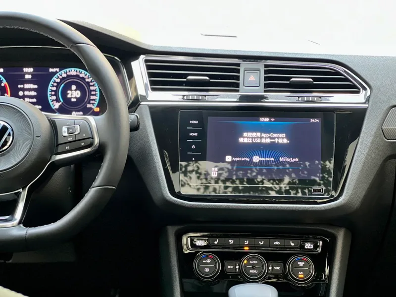 Volkswagen Tiguan L 2021 330TSI Automatic two-wheel drive R-Line Enjoy more version interior photo 19 Volkswagen Tiguan L 2021 330TSI Automatic two-wheel drive R-Line Enjoy more version interior photo 19