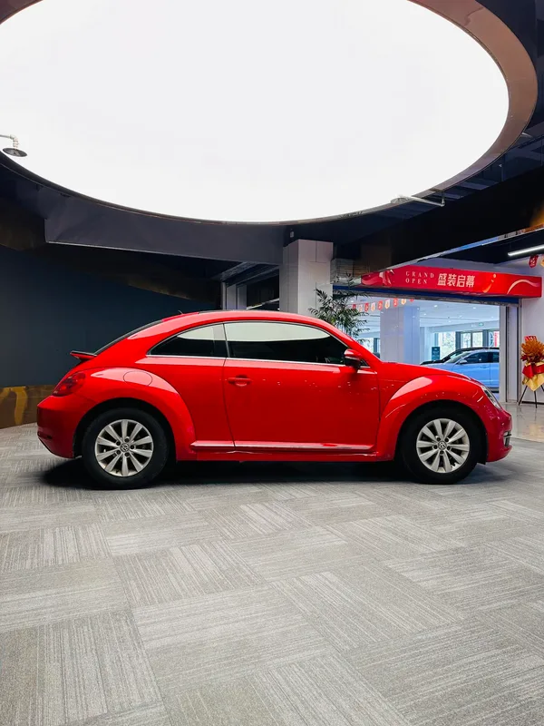 Volkswagen Beetle 2013 1.4TSI Comfortable interior photo 6 Volkswagen Beetle 2013 1.4TSI Comfortable interior photo 6