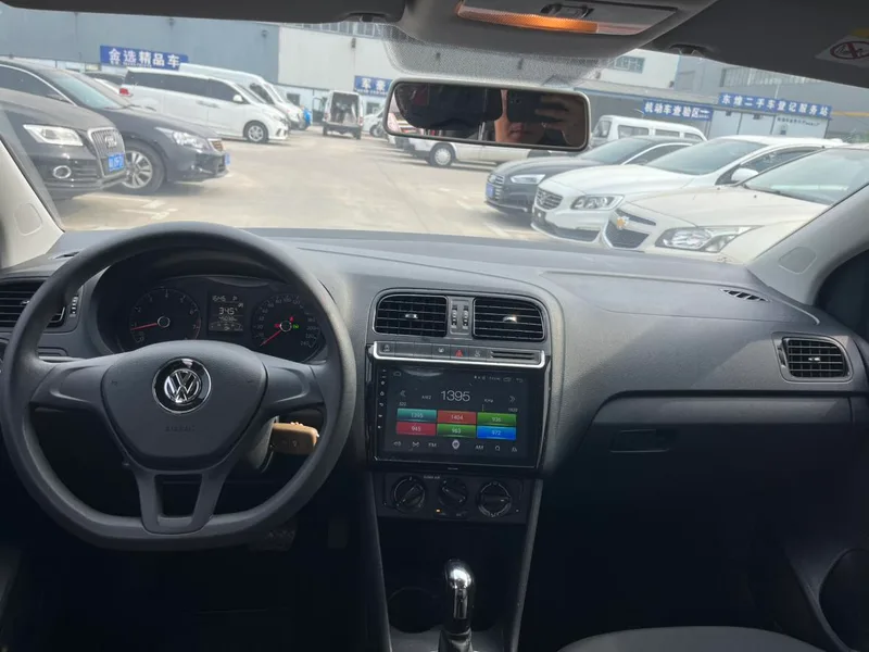 Volkswagen Polo 2018 1.5L Automatic driving type interior photo 7 Volkswagen Polo 2018 1.5L Automatic driving type interior photo 7
