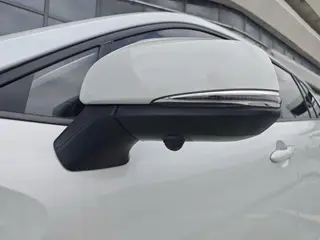 Toyota Frontlander 2022 2.0L CVT Versión líder interior foto 15 Toyota Frontlander 2022 2.0L CVT Versión líder interior foto 15